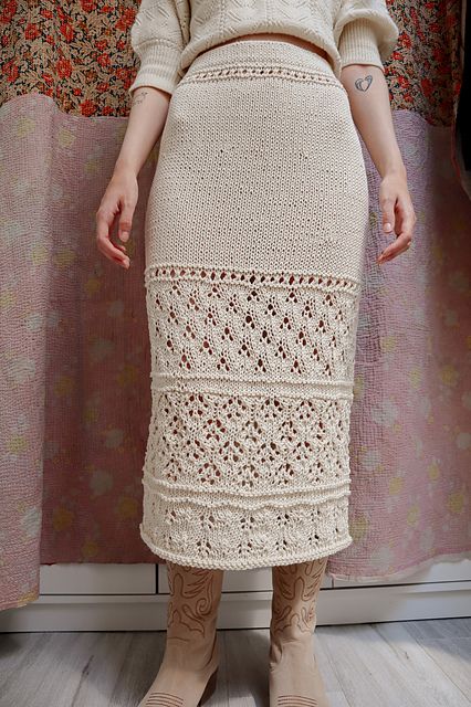 Knit a Pretty, Lacy Skirt – Knitting Fan Skirt, Knit Skirt Pattern, Skirt Pattern Free, Midi Skirt Pattern, Unique Skirts, Classic Skirts, Handmade Wardrobe, Knit Midi Skirt, Crochet Skirt