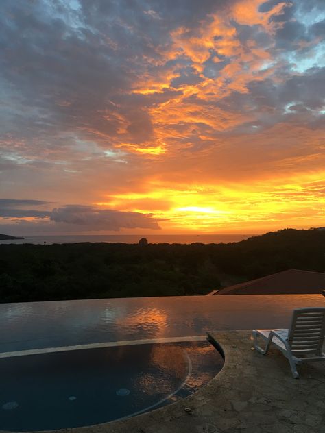 View from the Gracia restaurant in Mar Vista, Playa Flamingo Costa Rica. #puravida #costarica #sunsets #graciamarvista Playa Flamingo Costa Rica, Sunsets Over The Ocean, Twisted Games, Large Waves, Romantic Restaurant, Airport Travel, Costa Rica Travel, Ocean Views, Sea Breeze