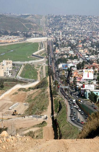 This photo of the Mexican/American border relates to my book because it relates to Victor's goals. His goal throughout the story is to cross the wire so he can send money to his family from America. Most of the book consists of Victor trying to cross a border illegally (like the one in the picture) without getting caught. On page -- he says, "--". Border Mexico, Architecture Restaurant, Mexico Border, Types Of Fences, Front Yard Fence, Farm Fence, Modern Fence, Fence Landscaping, Mexican American