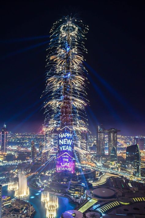 New Year Dubai, New Years In Dubai, New Year In Dubai, Dubai New Year, Emaar Dubai, Dubai New Years Eve, Dubai Nightlife, Dubai Design Week, Underwater Restaurant