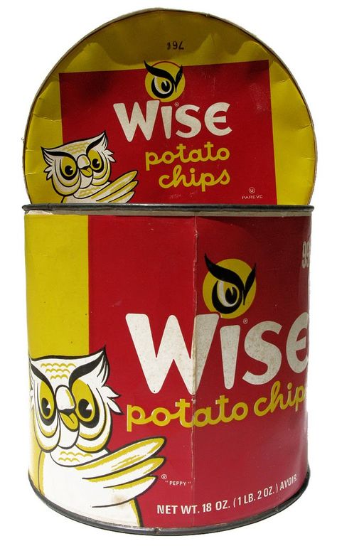 Wise Potato Chips ~ loved around the world! Description from pinterest.com. I searched for this on bing.com/images Potato Chip, Hoot Owl, Dutch Recipes, Vintage Packaging, Retro Recipes, Vintage Tins, The 80's, Onion Rings, Vintage Recipes