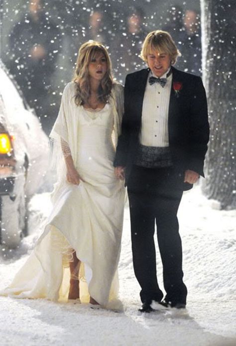 Jennifer Aniston Wedding Dress, Jennifer Aniston Wedding, Movie Wedding Dresses, Andrew Wilson, Wedding Celebrity, Wedding Dress Costume, Tv Weddings, Film Costumes, Marley And Me