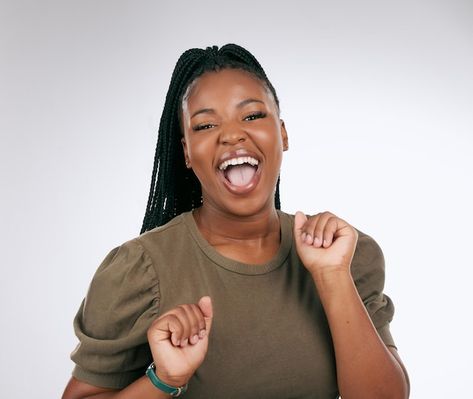 Photo happiness portrait and black woman... | Premium Photo #Freepik #photo #black-woman #black-beauty #model #beautiful-black-woman Happy Pictures Smile, Model Laughing, Happiness Portrait, Happy Black Woman, Smiling Lady, Happy Lady, Social Media Challenges, Smile Pictures, Eagle Painting