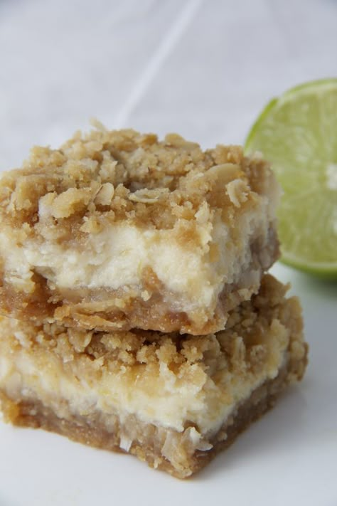 Lime Blondies, Lime Dessert Recipes, Crumb Bars, Lime Recipes, Dessert Bar Recipe, Bar Cookies, A Match Made In Heaven, Coconut Recipes, Lime Pie