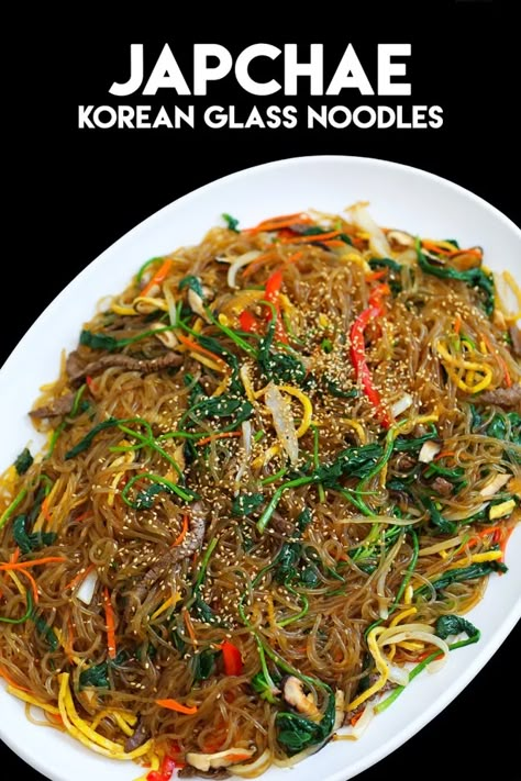 Seongkyong Longest, Chap Jae Recipe, Korean Japchae Recipe, Korean Noodle Recipes, Korean Japchae, Japchae Recipe, Korean Sweet Potato Noodles, Korea Recipes, Glass Noodles Recipe