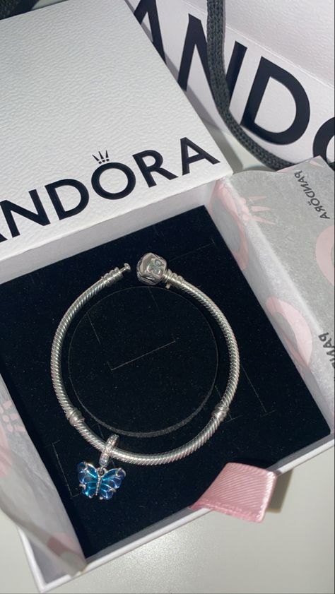 Pandora Blue Butterfly Charm, Pandora Butterfly Necklace, Pandora Butterfly Bracelet, Pandora Bracelet Aesthetic Blue, Blue Pandora Bracelet, Pandora Azul, Pandora Butterfly Charm, Panda Ring, Pandora Butterfly