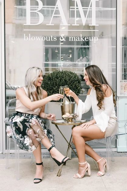 Blowout Bar, Blo Blow Dry Bar, Blow Out Bar, Dallas Bars, Bar Website, Rome Outfits, Blow Dry Bar, Best Hair Salon, Dry Bar