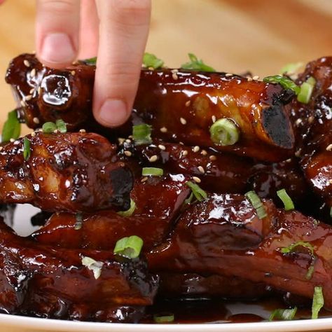 Teriyaki Sauce For Ribs, Sticky Bbq Ribs, Chinese Beef Ribs, Chinese Sticky Ribs, Deep Fried Spare Ribs Recipe, Chinese Boneless Spare Ribs Recipe, Fried Ribs Recipe Deep, Chinese Sticky Ribs Recipe, Asian Spare Ribs Recipe