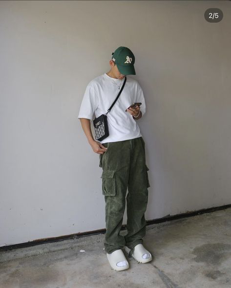 Cargo Outfit Men, Outfit Men Aesthetic, Essentials T Shirt, Summer Fits Men, Ideal Male Body, Adidas Samba Outfit, Cargo Outfit, Samba Outfit, Men Aesthetic