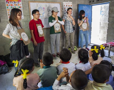 Volunteer at community school and teach ignorant students of marginalized community of Nepal. Open the door of opportunity to these students by guiding them in proper direction. Your simple idea and knowledge can bring big chances in their life. VIN invites anyone who is interested to do volunteering in community school and positively change the life of ignorant children of community. http://www.volunteeringnepal.org/programs/teaching-english-community-schools/ Manifesting 2024, International Volunteer, Volunteer Projects, Community School, Children Education, Youth Empowerment, Volunteer Programs, Spongebob Wallpaper, Volunteer Work