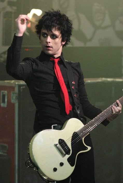 Billy Joe Armstrong, Billie Green Day, Green Day Billie Joe, Tré Cool, Joe Armstrong, Billie Joe Armstrong, Rock Punk, Red Tie, Punk Bands