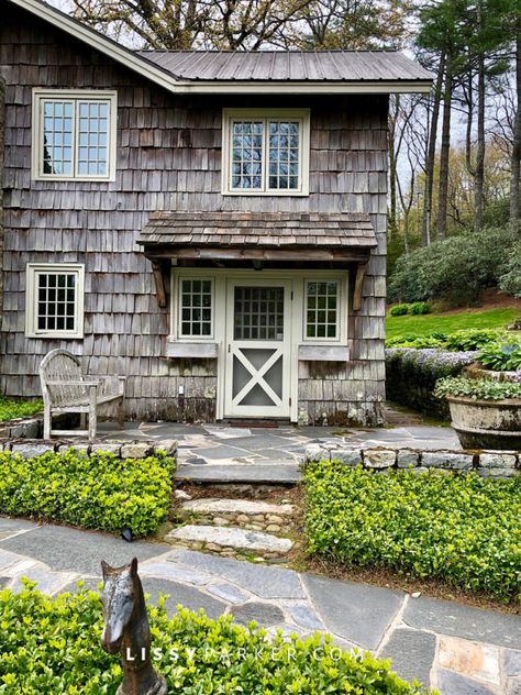 Shake House, Cedar Shake House, Cedar Shake Siding, Cedar Shake, Cedar Shakes, Amazing Homes, Colonial Exterior, Charming House, Exterior Ideas