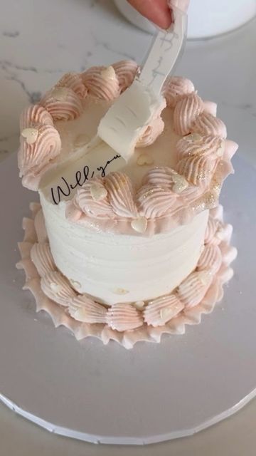 Will You Marry Me Cake, Proposal Cakes Ideas, Will You Marry Me, Proposal Cake, Marriage Proposal Ideas, The Wedding Bliss, Cake Inspo, Marriage Proposal, Little Cakes