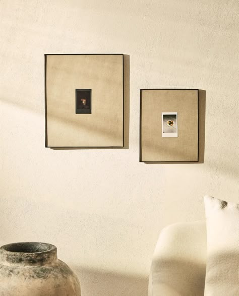 SMALL BLACK METAL PHOTO FRAME - FRAMES AND CANVASES - LIVING ROOM | Zara Home Canada Metal Photo Frame, Metal Photo Frames, Black Picture Frames, Hang On, Photo Size, Cornice, Interior Art, Interior Inspo, Zara Home