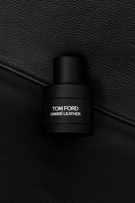 F*** it... Going to New York! - F I G T N Y Ford Aesthetic, Parfum Aesthetic, Leather Perfume, Red Perfume, Black Lifestyle, Perfume Aesthetic, Tom Ford Perfume, Fragrance Finder, Luxury Oil