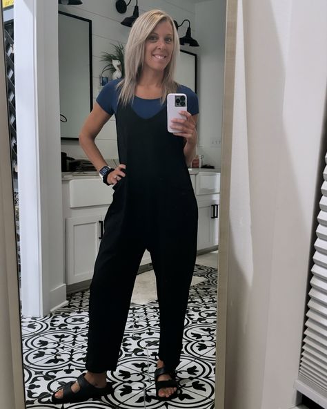 I’m back to school—-which means daily outfit posts!! 🙌🙌🙌🙌🙌🙌 This jumpsuit is so, so comfy! Comment school below for the link! @amazonfashion #amazonfashion #amazonfashionfinds #teacherstyle #teacheroutfit #teacherootd #ootd #ootdfashion #jumpsuit Teacher Ootd, Teacher Outfit, Teacher Style, Outfit Posts, Amazon Fashion, Ootd Fashion, Daily Outfits, Back To School, Jumpsuit