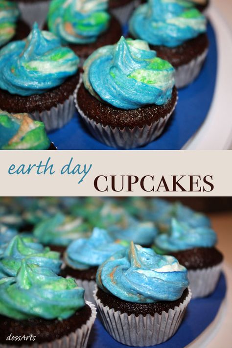 These Earth Day cupcakes are perfect for an Earth day celebration! A rich fudgy mini cupcake is topped with fun earth toned buttercream frosting.  via @dessarts Earth Day Celebration, Cupcakes Design, Make Cupcakes, Chocolate Cake Pops, Cupcake Wars, Cupcake Cake Designs, Confetti Cake, Cupcake Recipes Chocolate, Mini Cupcake