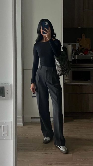 Full Black Winter Outfits, Simple Casual Winter Outfits, Blouse Trousers Outfit, Office Fits Women Casual, Mun Outfits Modest, Work Outfits Trousers, Black Pants Outfit Elegant, Female Engineer Outfit Work, Navy Top Black Pants Outfit