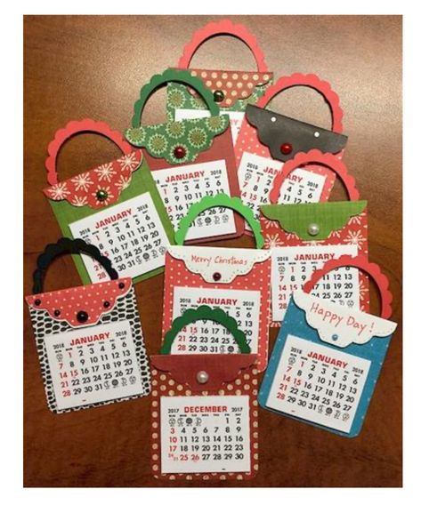 Easel Calendar, Post It Note Holders, Paper Punches, Calendar Craft, Magnetic Calendar, Diy Calendar, Mini Calendars, New Year's Crafts, Calendar Gifts