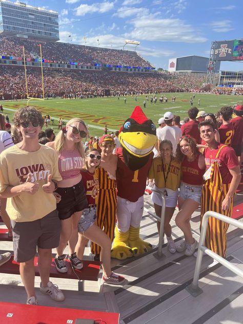 Iowa State Aesthetic, Iowa State University Aesthetic, University Aesthetic, University Outfit, Iowa State University, State College, Iowa State, College Life, Aesthetic Photo