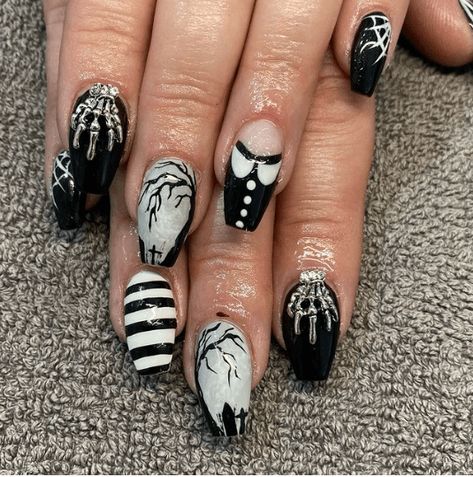 Wednesday Addams Nail Ideas, Wednesday Nail Designs, Addams Nails, Wednesday Adam Nails, Halloween Nails Wednesday Addams, Wednesday Adams Nails Ideas, Wensday Adams Nails Ideas, Adams Family Nails Art, Adam��’s Family Nails