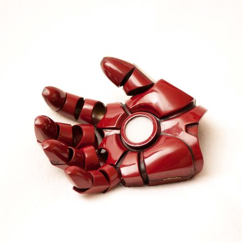 Iron Man Gloves/Gauntlets High Quality by DarkMatterProps on Etsy Iron Man Aesthetic, Tony Stark Aesthetic, Riri Williams, Stark Aesthetic, Anthony Stark, Marvel Tony Stark, Toni Stark, Pepper Potts, Iron Heart