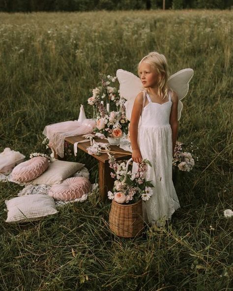 Baby Fairy Photoshoot, Cottage Photoshoot, Woodland Photoshoot, Field Poses, Princess Shoot, Princess Shot, Handmade Childrens Clothes, Fairy Photography, Fairytale Photoshoot