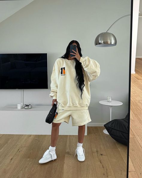 Chloe Outfit, Outfit Oversize, Wardrobe Makeover, Streetwear Inspo, Clothes Pictures, Tomboy Style Outfits, Looks Street Style, Game Dresses, Modest Fashion Outfits