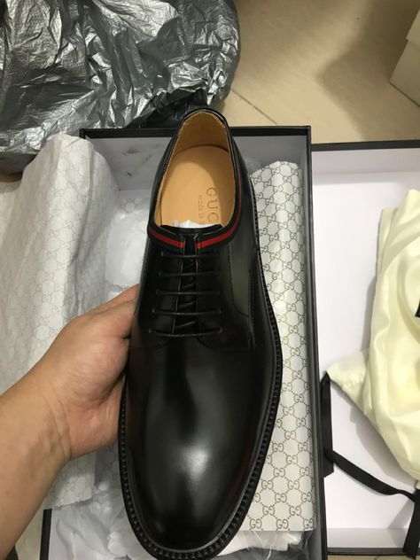 Gucci Formal Shoes Men, Soccer Skills Training, Men Formal Shoes, Mens Luxury Lifestyle, Gents Shoes, Man Outfit, Gentleman Shoes, Kicks Shoes, Luxury Footwear