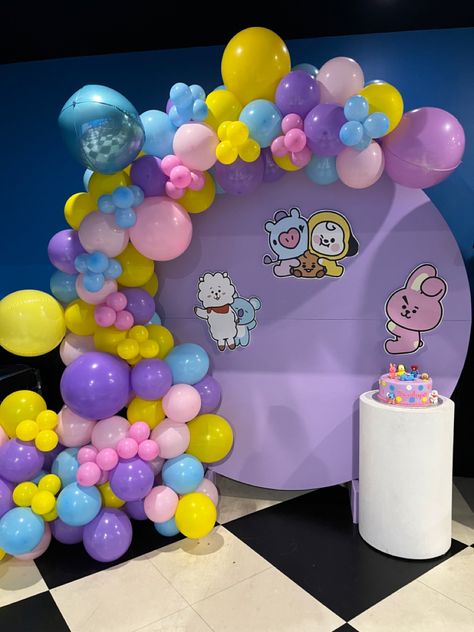 penny’s bt21 BTS themed birthday party Hello Kitty Birthday Decorations, Bts Party, Batman Cake Topper, 21st Decorations, Tiffany Birthday, Bts Cake, 32 Birthday, Birthday Goals, Bts Birthdays