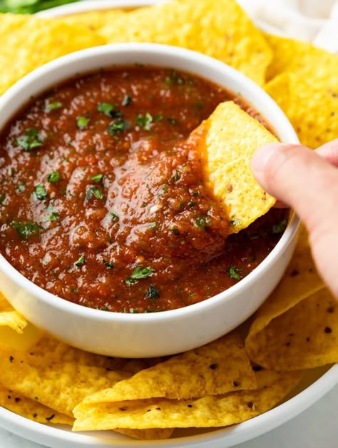 Salsa With Tomato Sauce, Homemade Salsa With Canned Tomatoes, Salsa Recipe With Canned Tomatoes, Blended Salsa, Best Salsa Recipe Ever, Fresh Salsa Recipe Homemade, Mexican Salsa Recipe, Spicy Salsa Recipe, Authentic Mexican Salsa Recipe