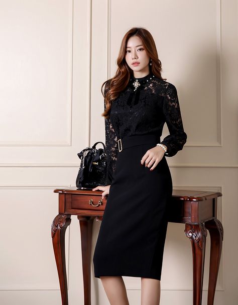 styleonme--Squared Buckle Belt Pencil Skirt--49686-- High Neck Lace Blouse, Long Sleeve Bodycon Dress, Neck Lace, Buckle Belt, Clean Laundry, Asian Style, Lace Blouse, Shopping Mall, Belt Buckles