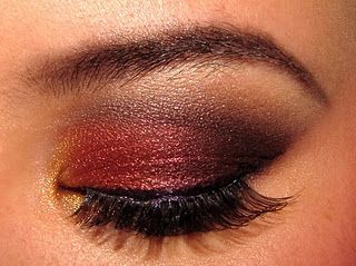 Hook eye makeup Captain Hook Makeup, Halloween Inspiration, Captain Hook, Love Makeup, Disney Villains, Hook Eye, Makeup Inspiration, Makeup Looks, Eye Makeup