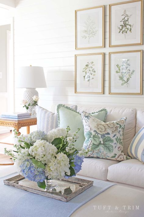 Creating an Elegant & Cozy Living Room with Tuft & Trim Interiors Blue And Green Living Room, Pastel Living Room, Blue And White Living Room, Home Decor Ideas Living Room, Coastal Living Rooms, Coastal Living Room, Bad Design, Ideas Living Room, Home Decor Living Room