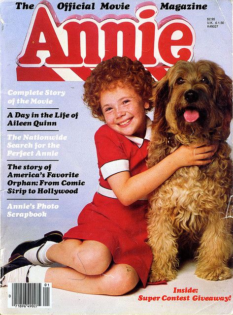 Annie the movie.... I had this dress lol Annie The Movie, Annie Movie, Annie 1982, Annie The Musical, Albert Finney, Annie Musical, Orphan Annie, Movie Musicals, Orphan Girl