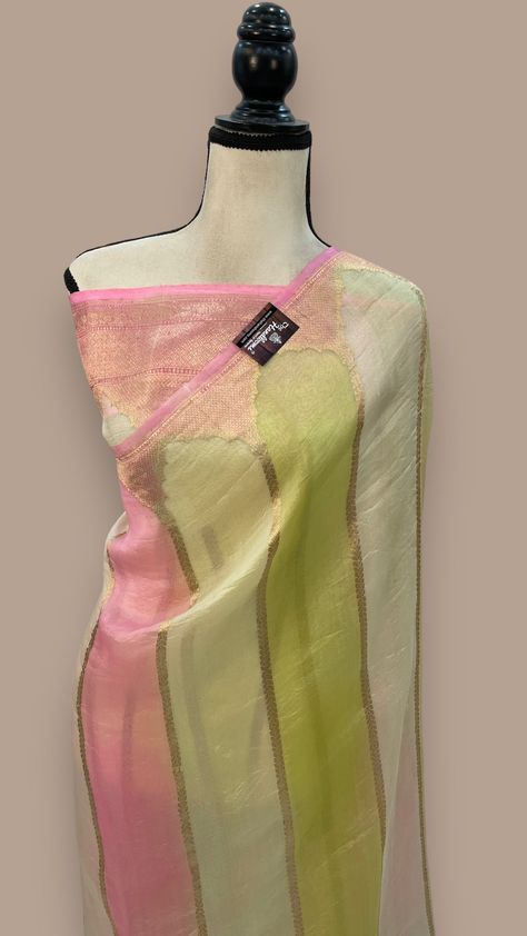 "Slip into elegance with our Pure Kora Handloom Banarasi Saree - Rangkat! ✨🌸 Perfect for any occasion, this timeless piece is now available for just ₹16999.00. Hurry and grab yours now! 💃 #PureKoraSaree #BanarasiLove #HandloomSaree #RangkatCollection #ElegantGlam #TraditionalChic #IndianWedding #SareeGoals #Must Elegant Jamawar Handloom Saree, Traditional Banarasi Silk Handloom Shawl, Handloom Banarasi Silk Shawl, Ceremonial Handloom Jamawar Saree, Luxury Handloom Banarasi Silk Fabric, Traditional Chic, Banarasi Saree, Banarasi Sarees, Handloom Saree