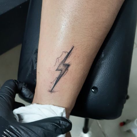 Lightning Flash Tattoo, Lightning Bolt Neck Tattoo, Zeus Lightning Bolt Tattoo, Zeus Thunderbolt Tattoo, Yes Theory Tattoo, Lightning Bolt Tattoo Men, Lightning Leg Tattoo, Electrical Tattoos For Men, Zeus Lightning Tattoo