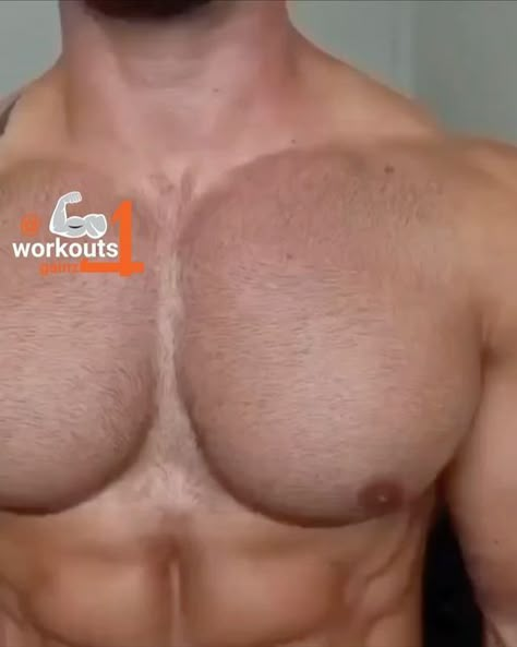 Insane Chest Workout, Gym Guys, Chest Muscles, Gym Tips, Triceps Workout, Chest Workouts, Biceps Workout, San Pellegrino, Big Muscles