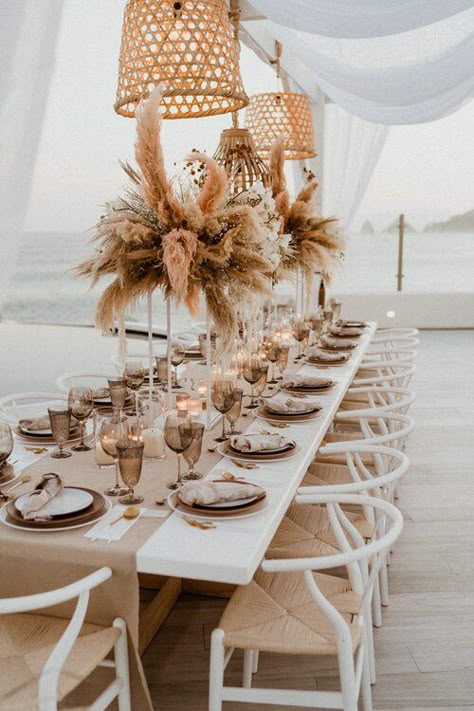 Dream Beach Wedding, Tafel Decor, Dream Wedding Decorations, Cabo Wedding, Boho Beach Wedding, Beige Wedding, Cabo Weddings, Boho Wedding Inspiration, Boho Chic Wedding