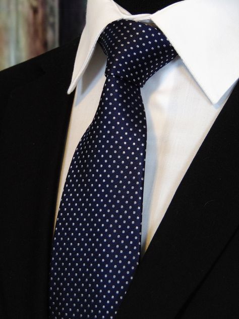 "Mens 100% silk navy blue tie is perfect for any big event or the office. This navy blue necktie is available as a extra long neck tie. Handmade from 100% silk, this special collection features a .75\" Eds Neckties logo at the bottom right front corner of every tie and a larger logo located on the tipping (Back of the tie). The label features the collection name (Nathaniel Alexandria) Named after my son Nathaniel and my daughter Alexandria. Expertly hand-made from 100% silk you can select your l Polo Ralph Lauren Outfits, Sleeveless Blouse Designs, Make A Tie, Blue Necktie, Navy Blue Tie, Suits Men, Mens Casual Dress Outfits, Un Logo, Stripe Silk