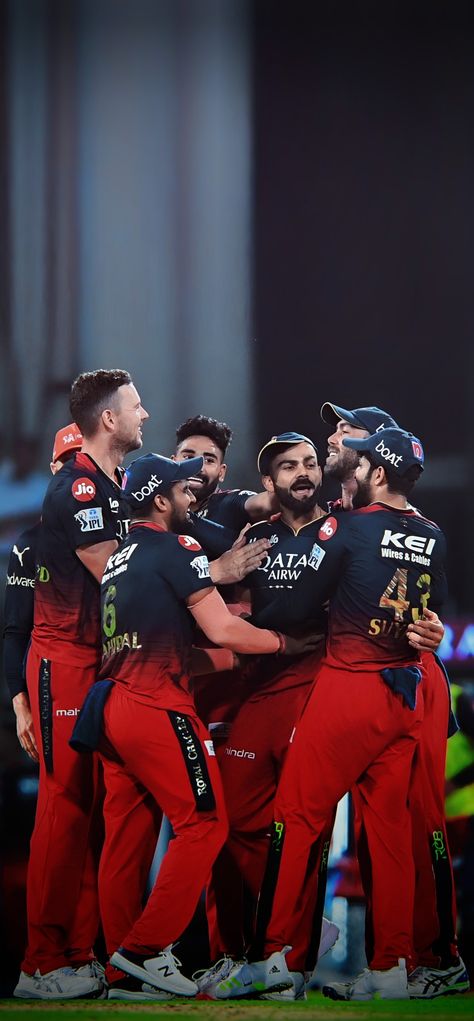 Rcb Won The Match, Rcb Winning Pic, Rcb Team 2024, Virat Kohli And Ab De Villiers Rcb, Rcb Aesthetic, Rcb Team Wallpaper, Rcb Photos, Rcb Bangalore Wallpaper, Rcb Wallpaper