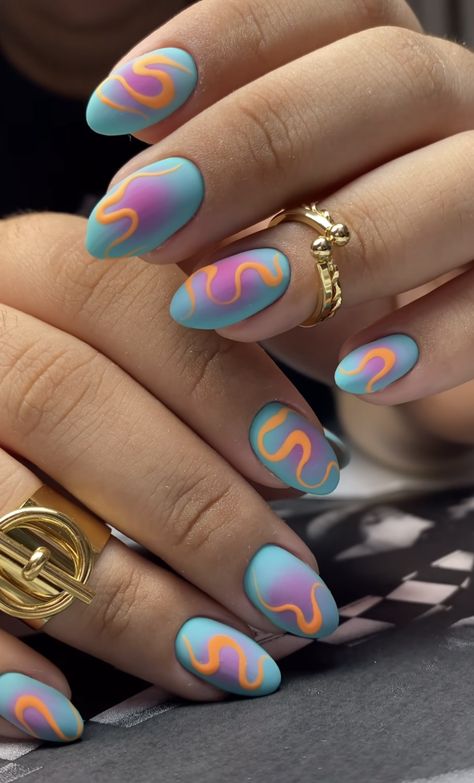 Nail Art Different Colors On Each Hand, Nail Art Trend 2024, Difficult Nail Designs, Rave Nails Festivals, Edgy Nail Designs, Kitsch Nails, 80s Nails, Nails Festival, Hottest Nail Trends