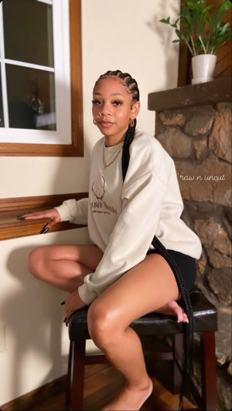 Liyah Li Hairstyles, Asia And Aubree, Aliyah Henderson, Liyah Li Outfits, Aaliyah Youtube, Lyiah Li, Liyah Li Aesthetic, Aliyah Li, Aaliyah Henderson