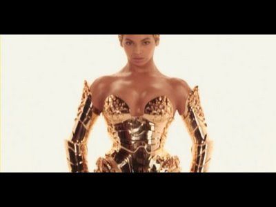 beyonce c3po sweet dreams Sweet Dreams, Beyonce, Music Video, The World, Music, Gold, Beyoncé