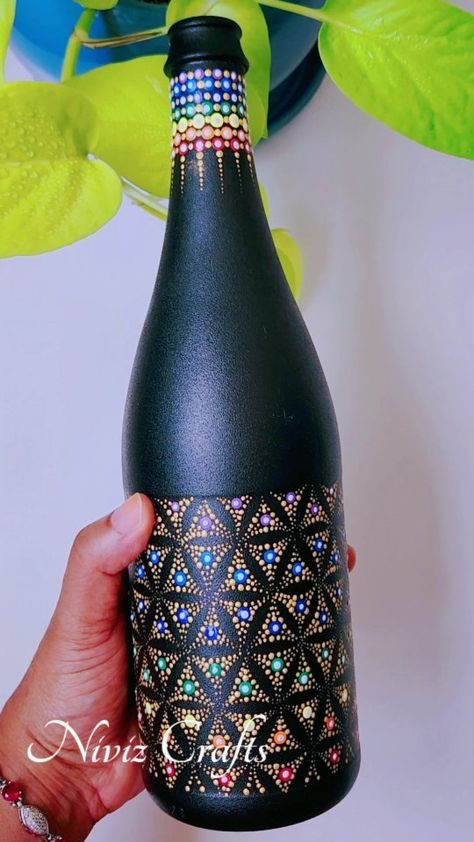 Mandala Dots On Bottles, Dot Mandala Art On Bottle, Mandala Art On Bottle, Dot Mandala Art, Bottle Ideas, Bottle Craft, Beads Craft, Painting Rocks, Dot Mandala