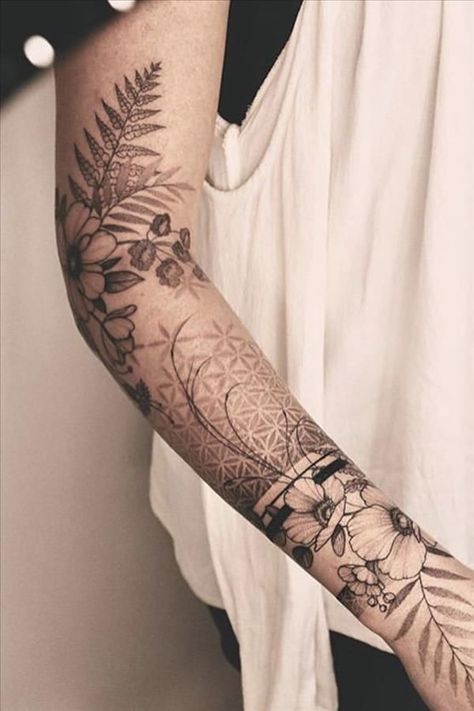 Geometry Nature, Geometric Sleeve Tattoo, Girls With Sleeve Tattoos, Forearm Sleeve Tattoos, Mini Tattoo, Floral Tattoo Sleeve, Arm Sleeve Tattoos, Band Tattoo, Sleeve Tattoos For Women