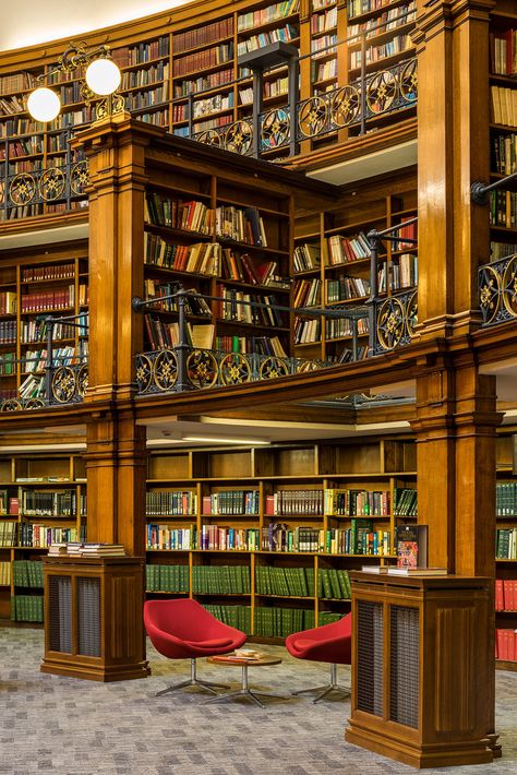 Liverpool Library, Liverpool Architecture, Liverpool University, Green Bank, Uk Cities, Men Lifestyle, University Of Liverpool, Lifestyle Photoshoot, Central Library