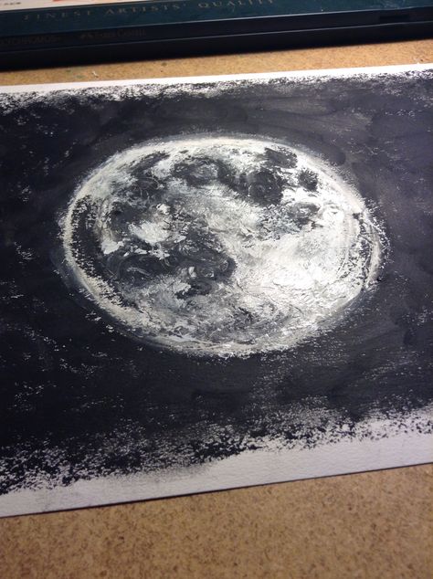 Full moon acrylic and oil pastel. Moon Pastel Drawing, Dark Oil Pastel Art, Moon Drawing Oil Pastel, Oil Pastel Art Moon, Space Oil Pastel, Moon Oil Pastel, Oil Pastel Drawing Ideas, Oil Pastel Drawings Aesthetic, Dry Pastel Drawing