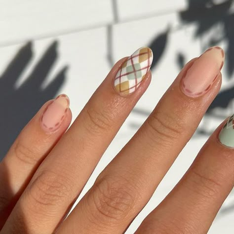 Argyle Nails Designs, Argyle Nails, Brown Nails Design, Minimal Nails Art, Minimal Nails, Brown Nails, Nails Fall, Almond Nails, Nail Tech