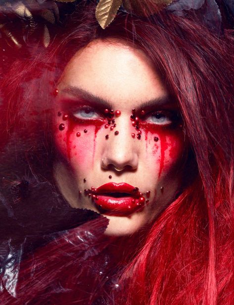 TODAYS LOOK | LADY IN RED (OCTOBER 29, 2020) Red Halloween Makeup, Anger Mood, Vampire Makeup Looks, Spooky Makeup, Red Makeup Looks, Halloween Makeup Look, Creepy Makeup, Red Halloween, Light Lipstick